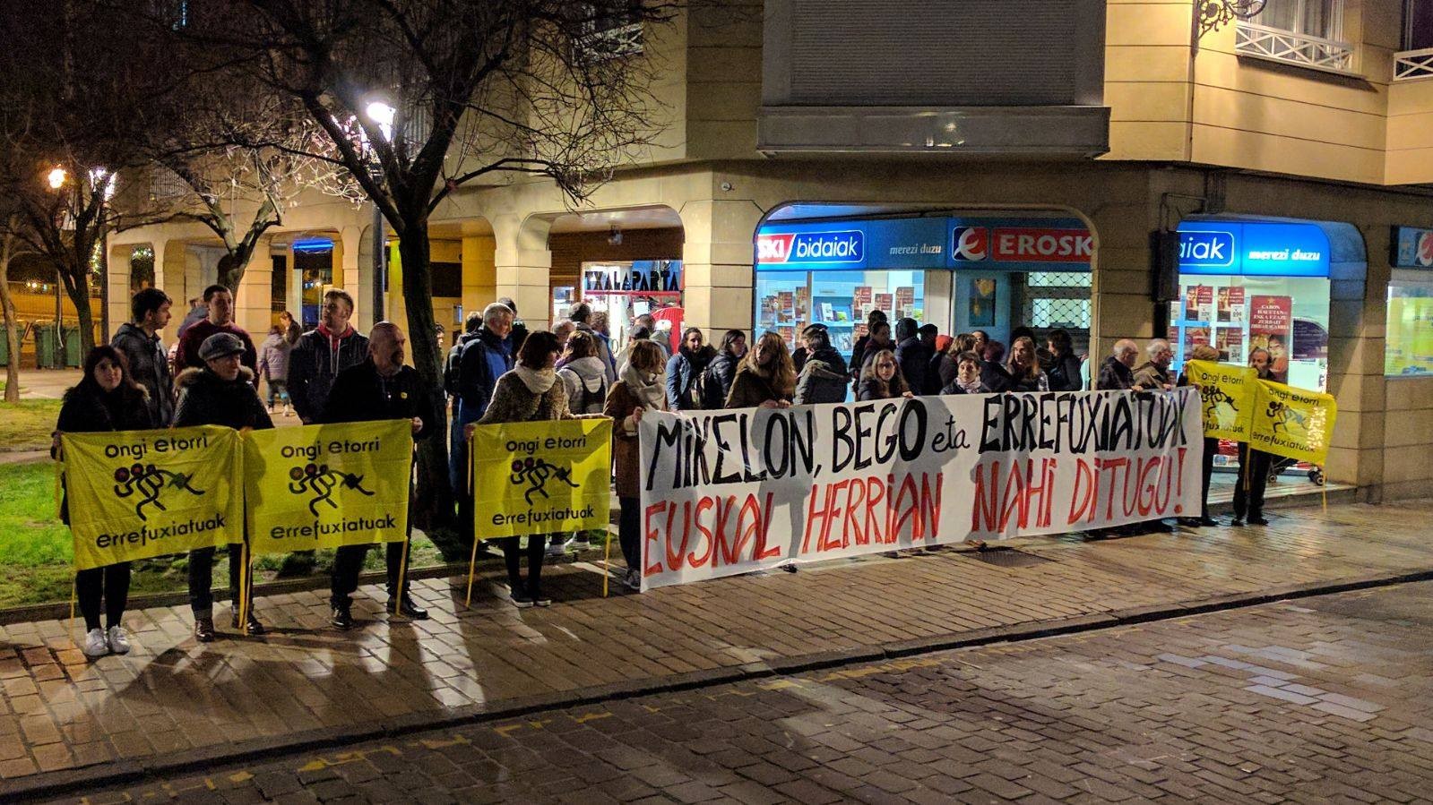Mikelon, Bego eta errefuxiatuak Euskal Herrian nahi ditugu