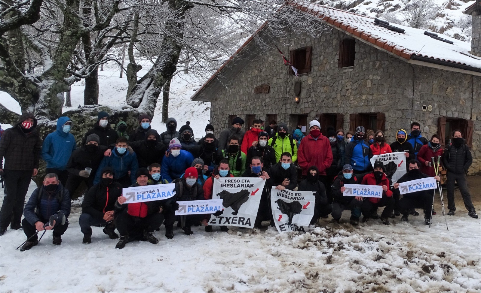 Urtarrilaren 9ko manifestazioan parte hartzeko deia egin dute hainbat mendizalek