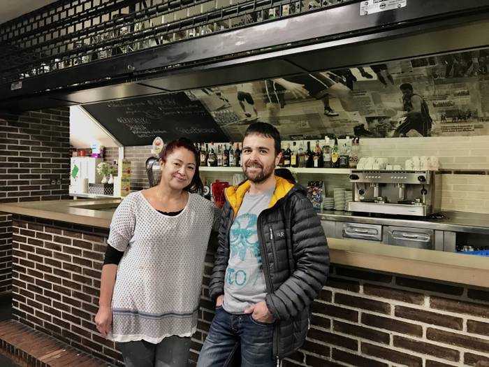 Bihar irekiko dute Azpeitiko Udal Kiroldegiko taberna