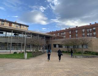 Greba deialdiarekin bat egin dute eskualdeko osasun zentroetako sendagile batzuek