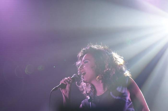 Ahotsaren teknika landuko dute larunbatean Dinamoan, Mikrouhinak zikloaren lehen saioan