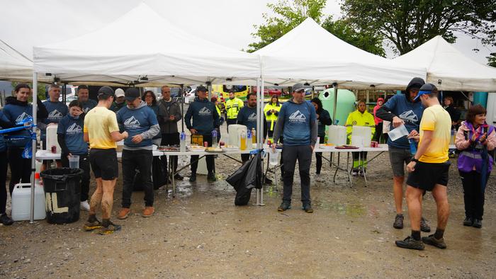 Flysch Trailaren bueltan aritu direnei zorionak eta eskerrak eman dizkie udalak