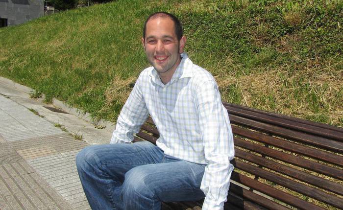 Eñaut Gurutzeaga: «Aiarrekin lanean hasi eta parte-hartze kultura sortu nahi dugu herrian»