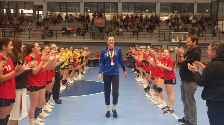 Pulpoko Andrea Saez deitu du Espainiako eskubaloi selekzioak txapelketa bat jokatzeko