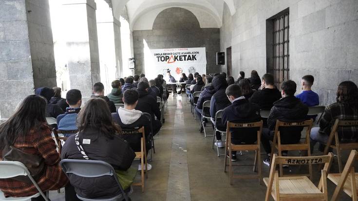 Gaztetxeen funtzioan arreta jarriz ekin diete Urola Erdiko gazte asanbladen topaketei