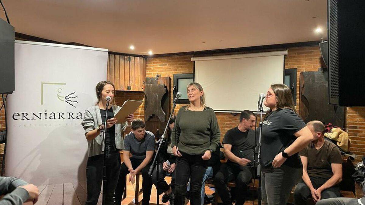 Bertsolarien taldekako lehia