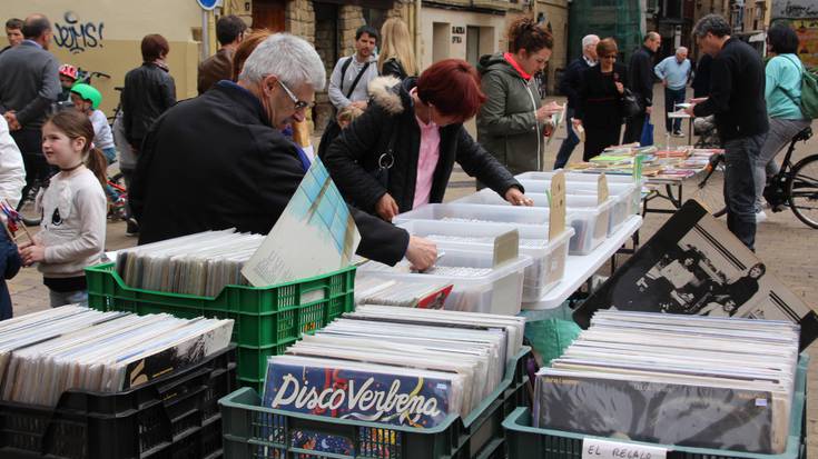 Bigarren eskuko liburu eta disko azoka solidarioa izango da asteburuan