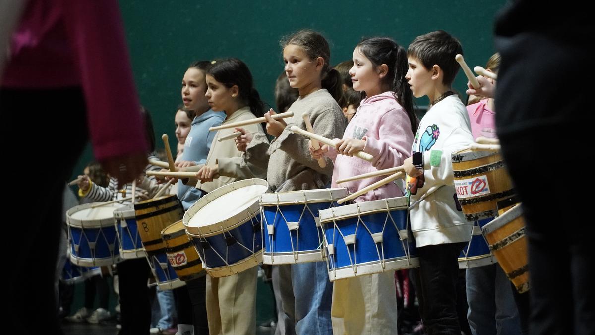 Asteazkenean eta ostegunean egingo dituzte zapatuko danborradarako azken bi entseguak