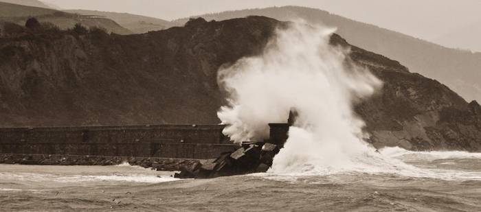 Argazkia: Olatu talka barraren puntan