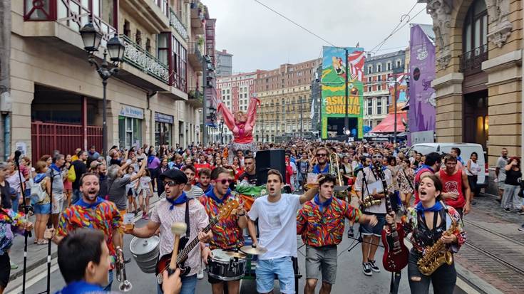 "Saltseroa eta musikazalea izanda, ezin ezetzik esan"