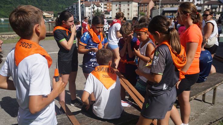 Uretan blai amaitu dute gaztetxoek sanpedroetako erronkan