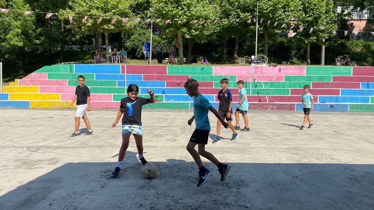 Futbito eta pilota partidekin alaitu dituzte festak Arroabean