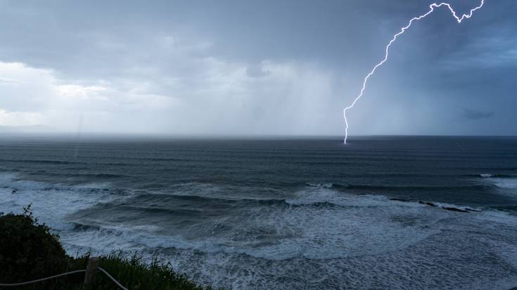 Barearen ostean dator ekaitza