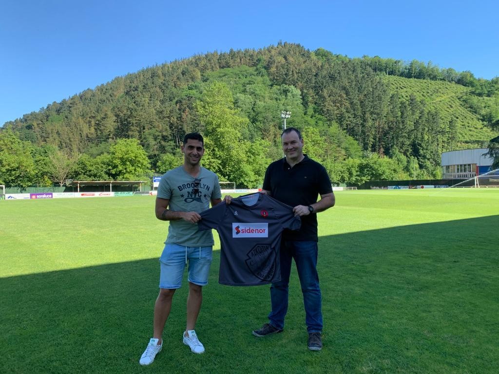 Mikel Ruiz atezain zarauztarra fitxatu du Anaitasunak