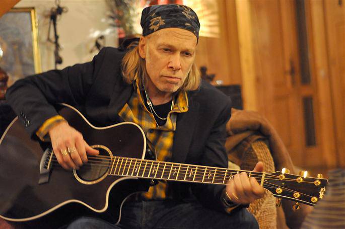 Elliott Murphyren bisita jasoko dute larunbatean Garoan