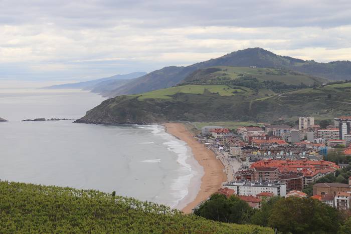 HARA! Zarautz da EAEko bosgarren herri aberatsena