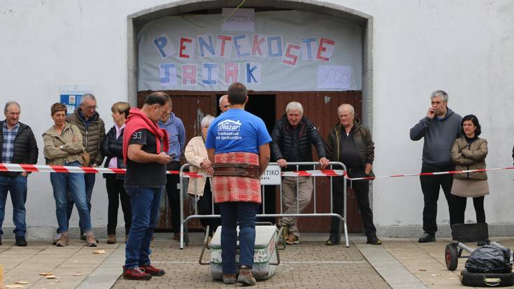 Pentekosteak ospatuko dituzte asteburuan Martirietan