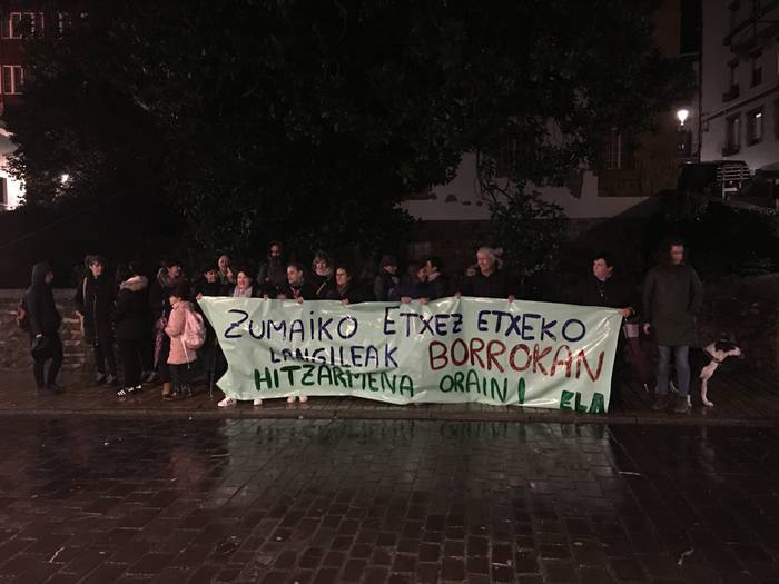 Zumaiako etxez etxeko langileak borrokan, lan baldintza duinen alde