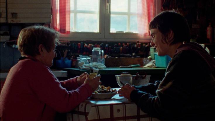 Ihesaldi bat, topikoez harago