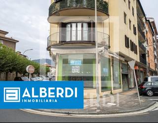 Alberdi Inmobiliaria: merkataritza lokala Xabier Munibe kalean