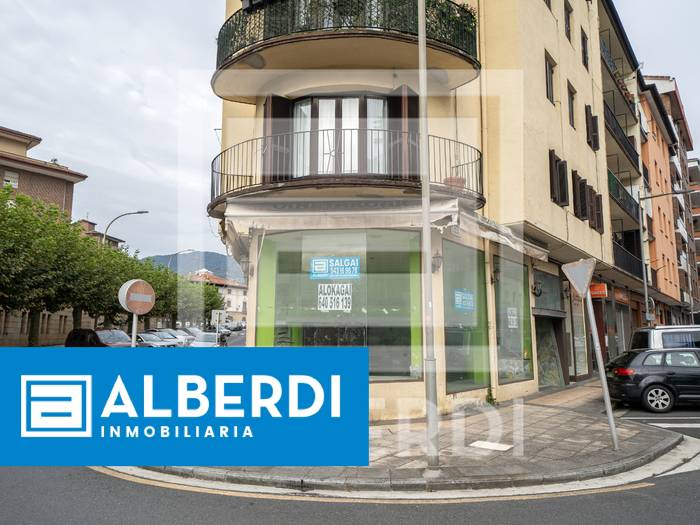 Alberdi Inmobiliaria: merkataritza lokala Xabier Munibe kalean