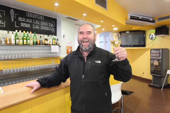 ‘Um blem ble’ brindisa, ‘made in’ Azkoitia