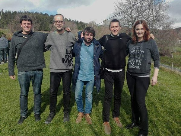 Arnaldo Otegi eta Jordi Evole Azkoitiko Otarre jatetxean izan dira