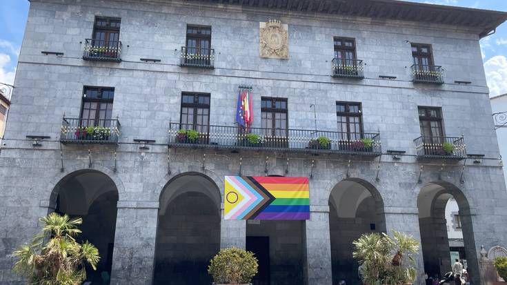 LGTBIQ+ Harrotasunaren Nazioarteko Egunaren harira, mozioa onartu du Azkoitiko Udalak