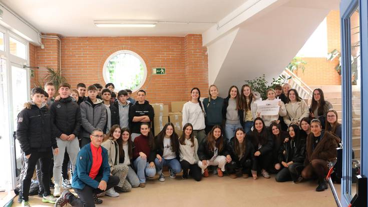 1.860 kilo material bildu du Darahlik Zumaian Saharako errefuxiatuen kanpalekuetara bidaltzeko