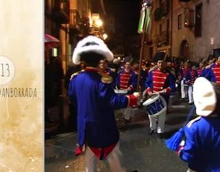 Atzera begira: 2013ko Azkoitiko helduen danborrada