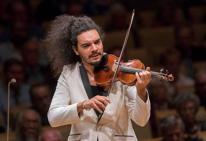 Nemanja Radulovic biolinistaren eta Kanarietako Orkestra Gaztearen kontzertua