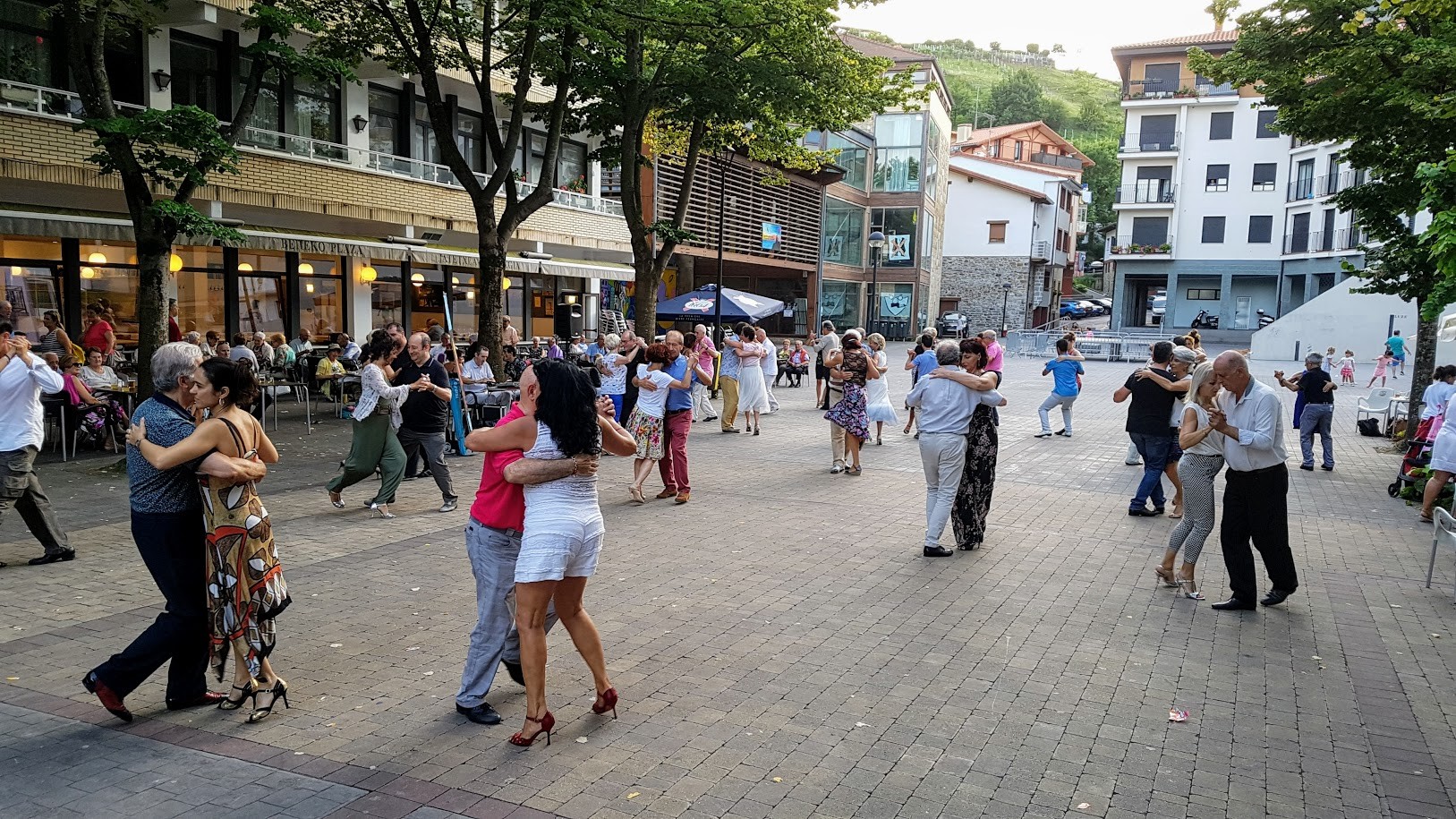 Beheko plaza 'porteñoa'