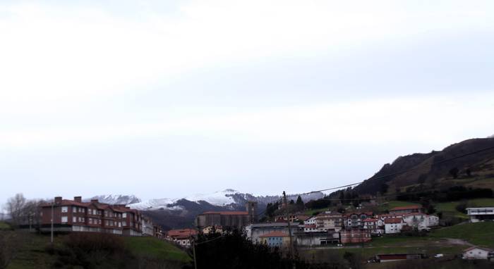 Elurtuta dago Aia ingurua