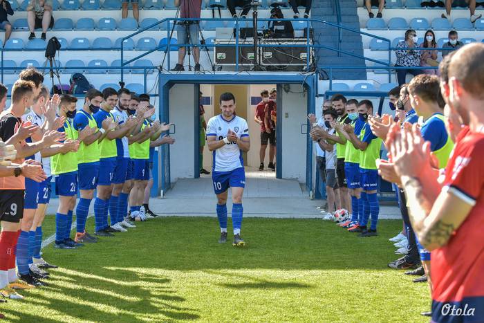 Joanes Otamendi: "Esku oso-oso onetan dago taldea, eta alde horretatik lasai noa"