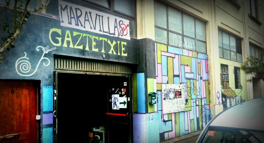 Keinu bat, Azpeititik Iruñeko Maravillas gaztetxera