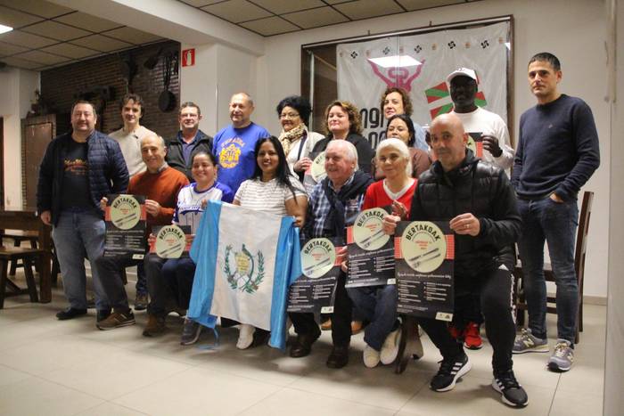 Gaur amaituko da Bertakoak egitasmoko bazkarian izena emateko epea