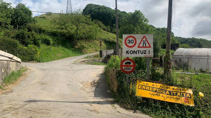 Kamera bidez erregulatuko dute Azkue-Errota herribidea