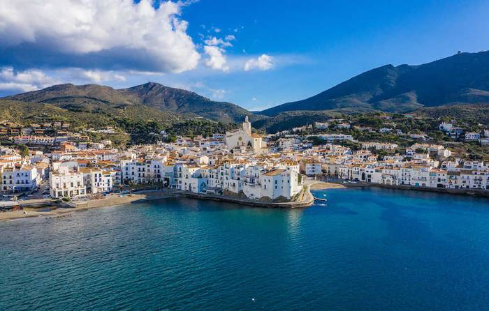 Zabalik da Azkoitiko jubilatuen elkarteak irailean Costa Bravara egingo duen bidaiarako izen-ematea