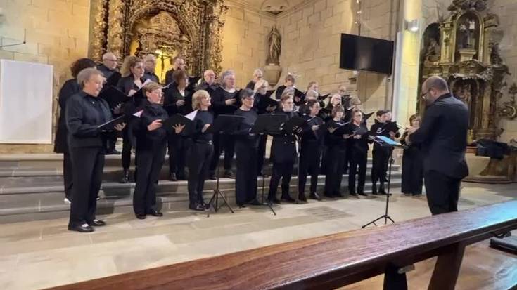 Salatxo abesbatzaren eta herriko txarangaren emanaldiak, Musikarien Eguna ospatzeko