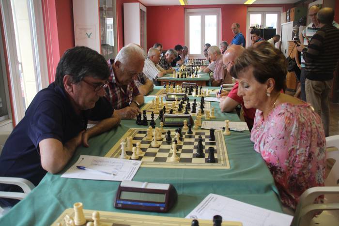 Teofilo Gilen Oroimenezko Xake Txapelketa jokatuko dute igandean