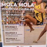 Eragin Mola Mola Hondartza Eskubaloi Topaketa