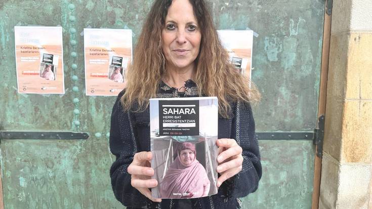 Kristina Berasain: "Itxaroten dakienari itzala iritsiko zaiola diote sahararrek"