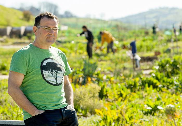 "Bertakoa eta garaikoa ekuazio bereko bi atal funtsezko dira"