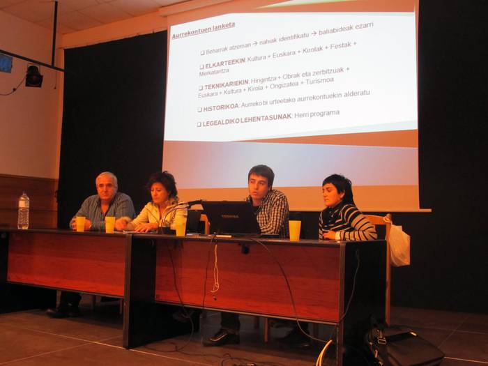 Bilduk 2012rako aurrekontu proposamena aurkeztu zuen