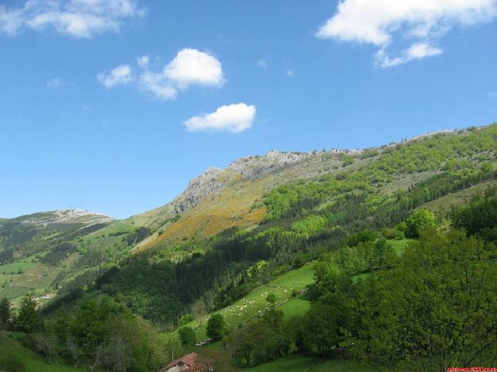 Ehunmilak Bira egingo du Lagun Onak mendi bazkunak etapazka 2026an