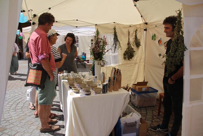 Igande honetan egingo dute urriko IV. artisautza azoka Lege Zaharren Enparantzan