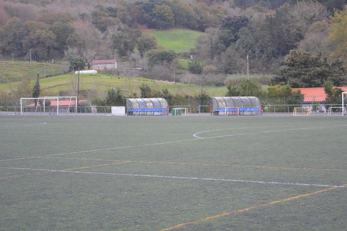 Asti Txikiko belar artifiziala berritzeko lehiaketa publikoa iragarri du udalak