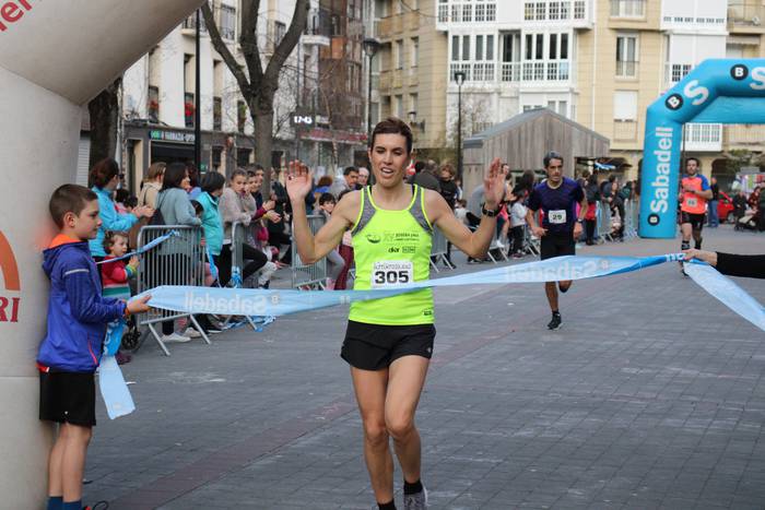 Koldo Ayestak eta Maider Kortak irabazi dute Zumaiako 36. Herri Lasterketa