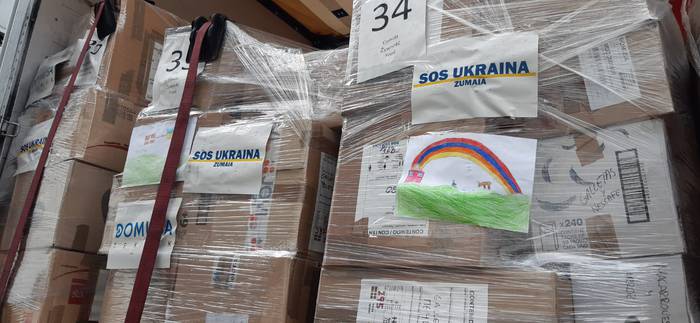 Ukrainako gerrako errefuxiatuentzako zazpi tona material bidali dute Zumaiatik