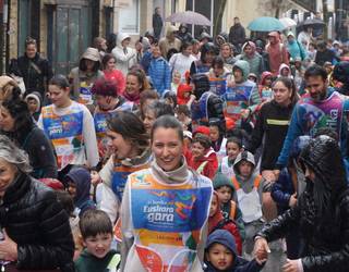 Tipi-tapa, euskara lau haizetara zabaldu dute haur eta gaztetxoek